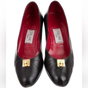 Celine 2019 Black Leather Pumps/Shoes w/Gold Logo Accent Size: 4.5 (IT 34.5)
